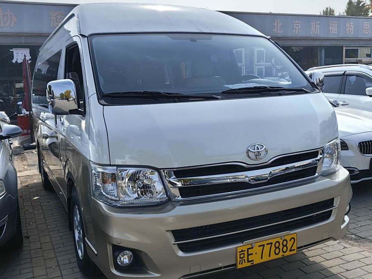 豐田 HIACE  2011款 2.7L自動標(biāo)準(zhǔn)版13座圖片