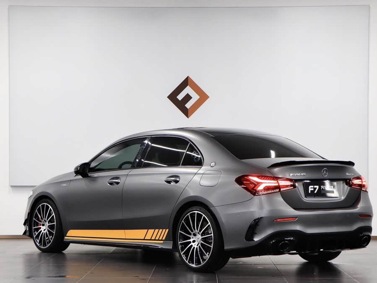 奔馳 奔馳A級AMG  2023款 AMG A 35 4MATIC圖片
