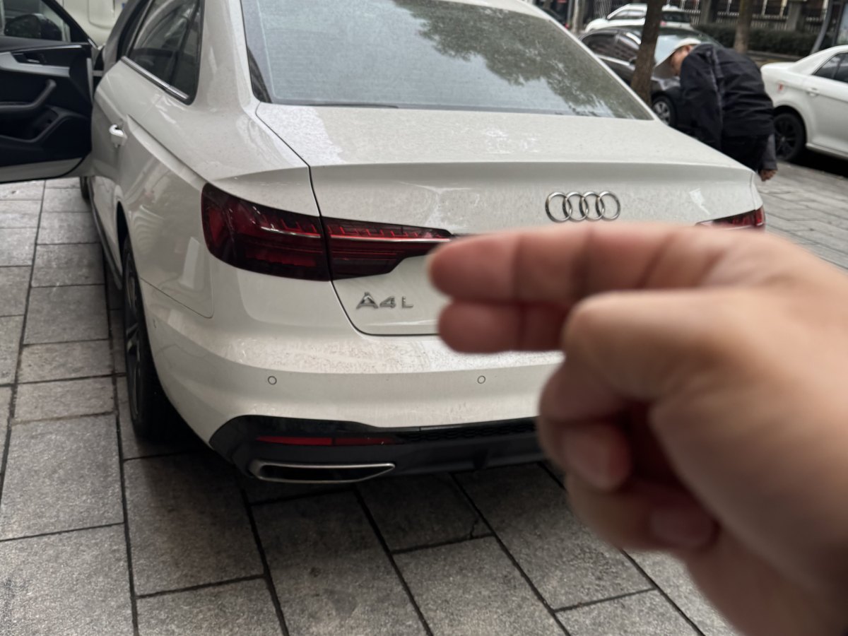 奧迪 奧迪A4L  2020款 40 TFSI 豪華動(dòng)感型圖片