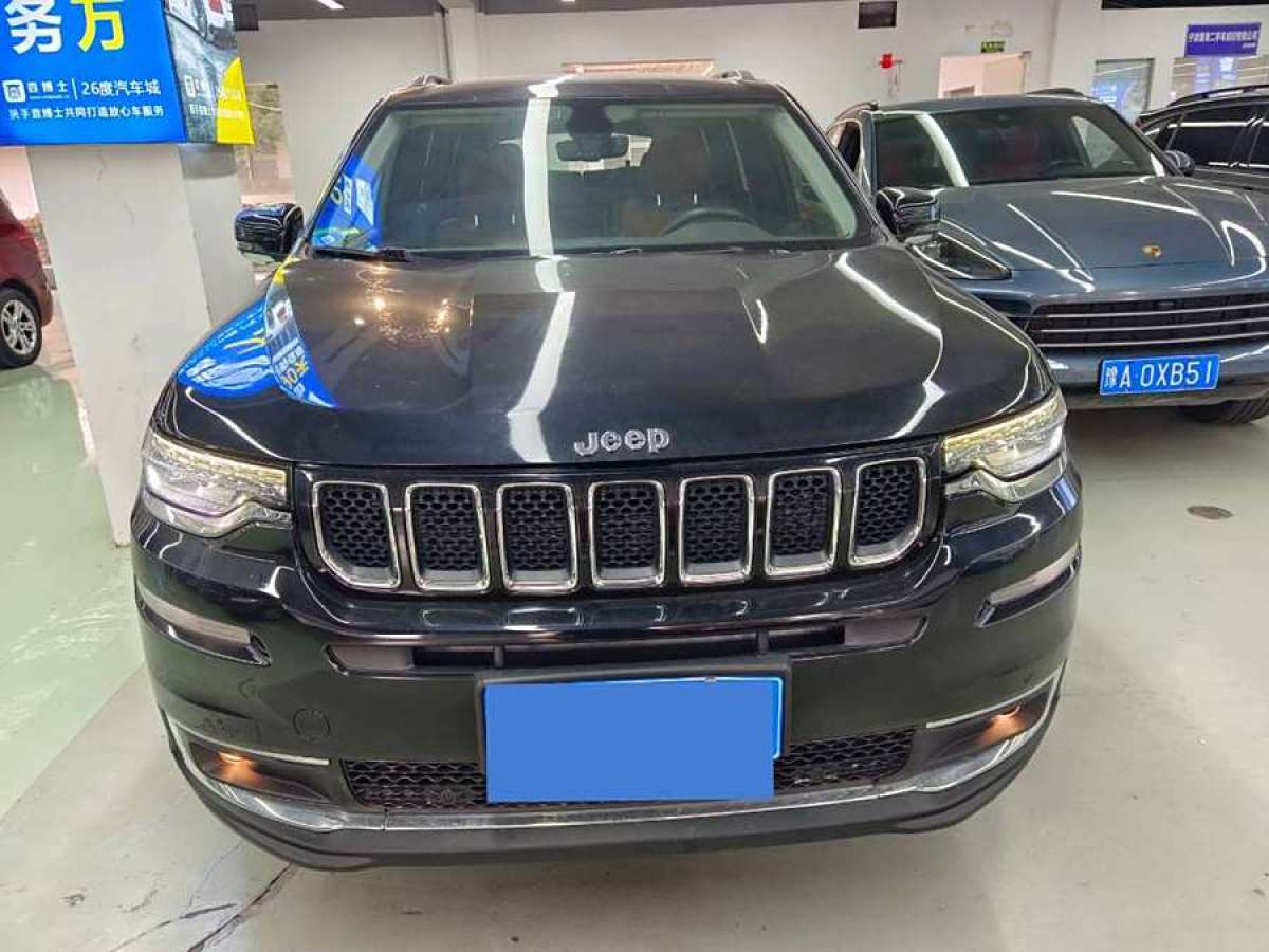 Jeep 大指揮官  2020款 2.0T 四驅(qū)夜鷹版圖片