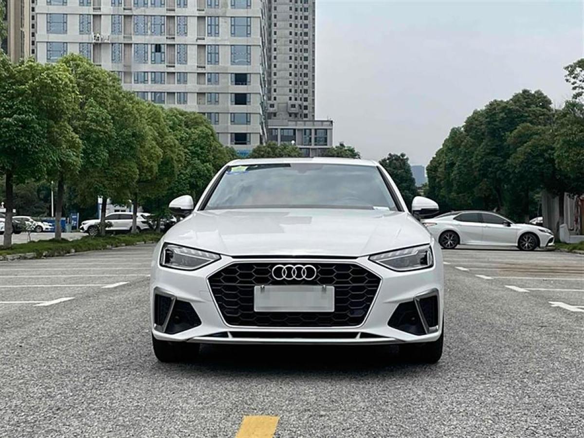 奧迪 奧迪A4L  2022款 40 TFSI 時(shí)尚動(dòng)感型圖片