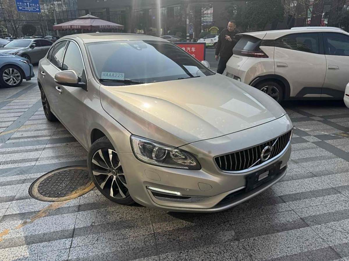 沃爾沃 S60  2014款 改款 T5 個性運動版圖片