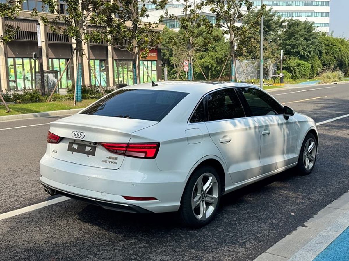 奧迪 奧迪A3  2020款 改款 Limousine 35 TFSI 進(jìn)取型 國(guó)VI圖片