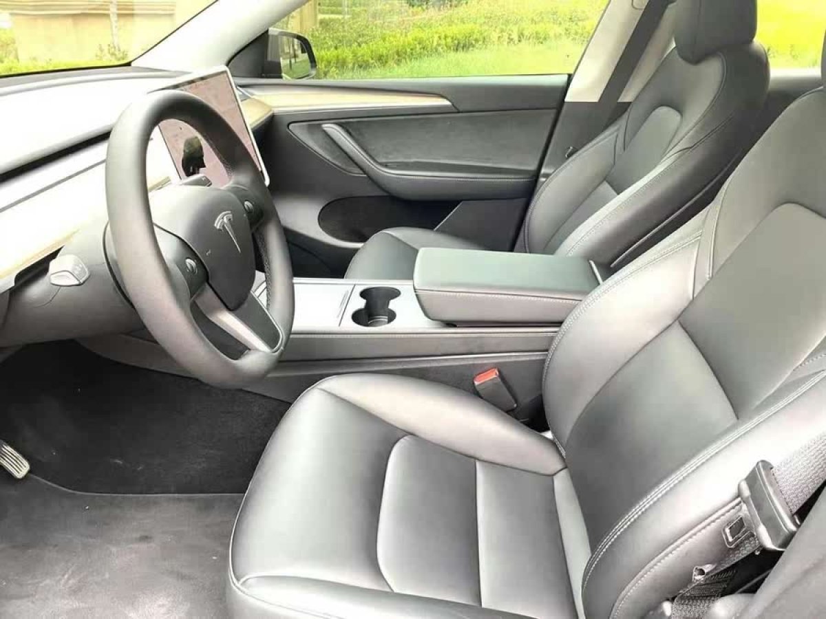 特斯拉 Model Y  2024款 長續(xù)航全輪驅(qū)動版圖片