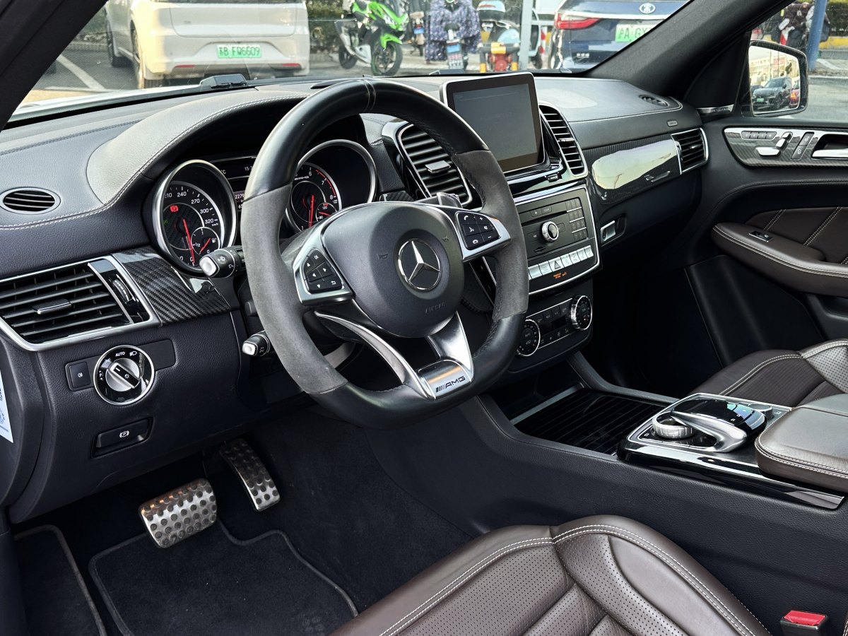 奔馳 奔馳GLE AMG  2015款 AMG GLE 63 4MATIC圖片