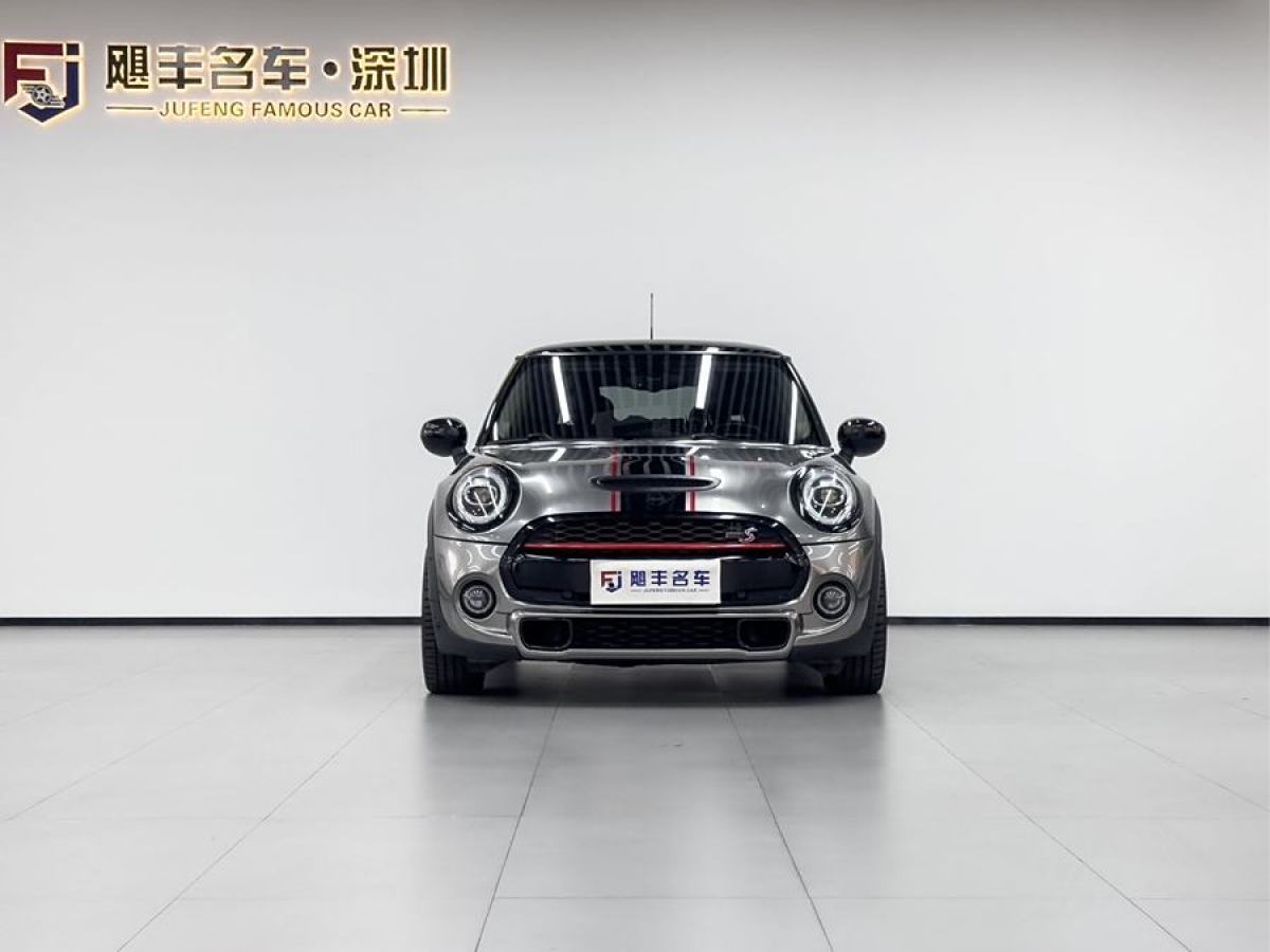 MINI MINI  2020款 2.0T COOPER S 經(jīng)典派圖片