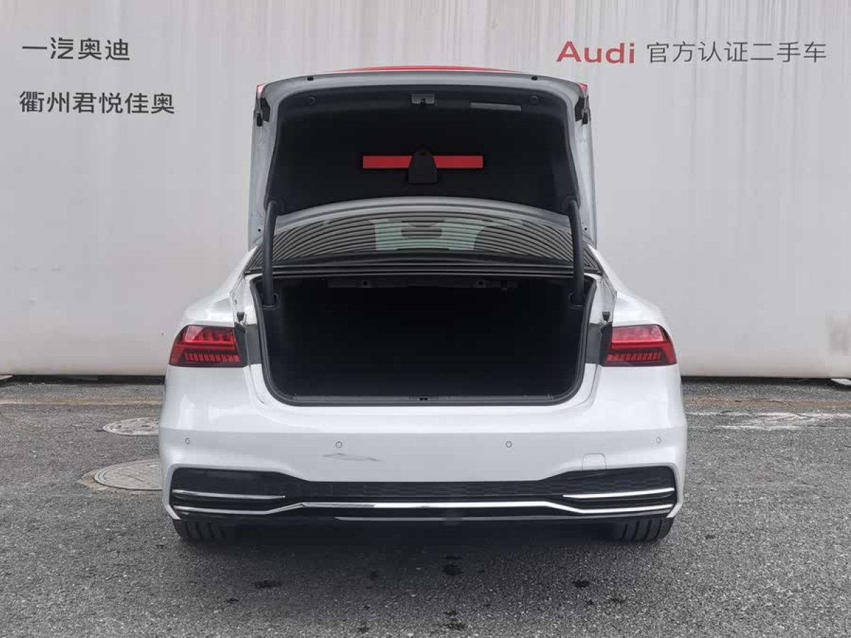奧迪 奧迪A7L  2024款 55TFSI quattro S-line 志遠型 流晶套裝圖片