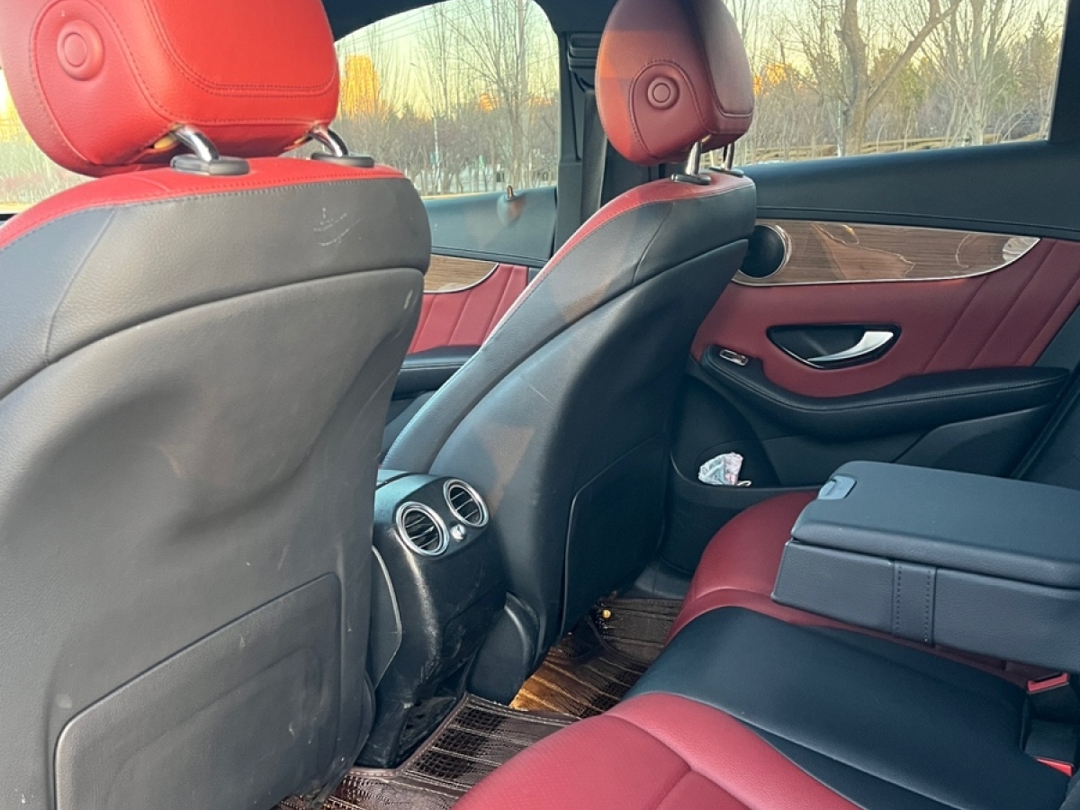 奔驰 奔驰GLC  2019款 改款 GLC 260 4MATIC图片