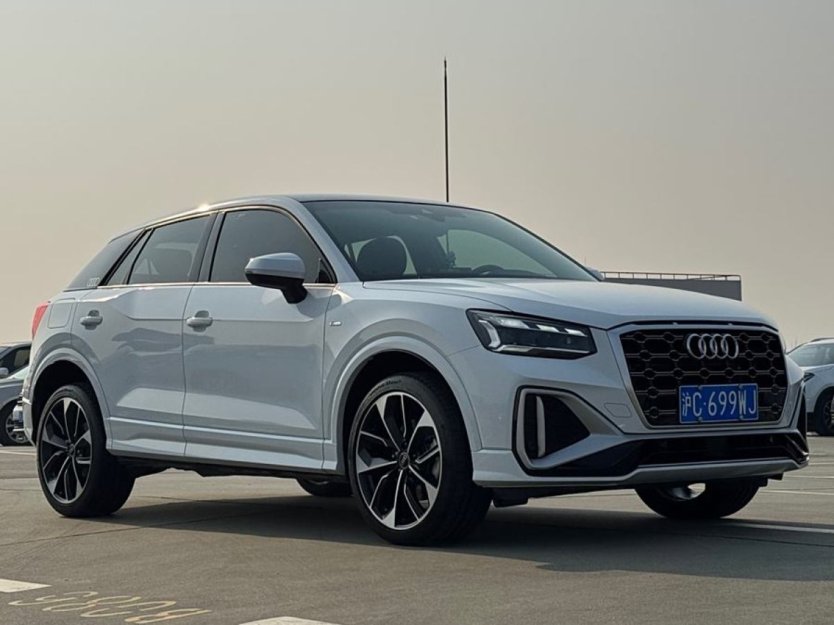 奧迪 奧迪Q2L  2022款 35 TFSI 豪華動感型圖片