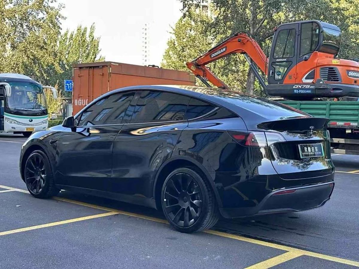 特斯拉 Model Y  2022款 后輪驅(qū)動版圖片