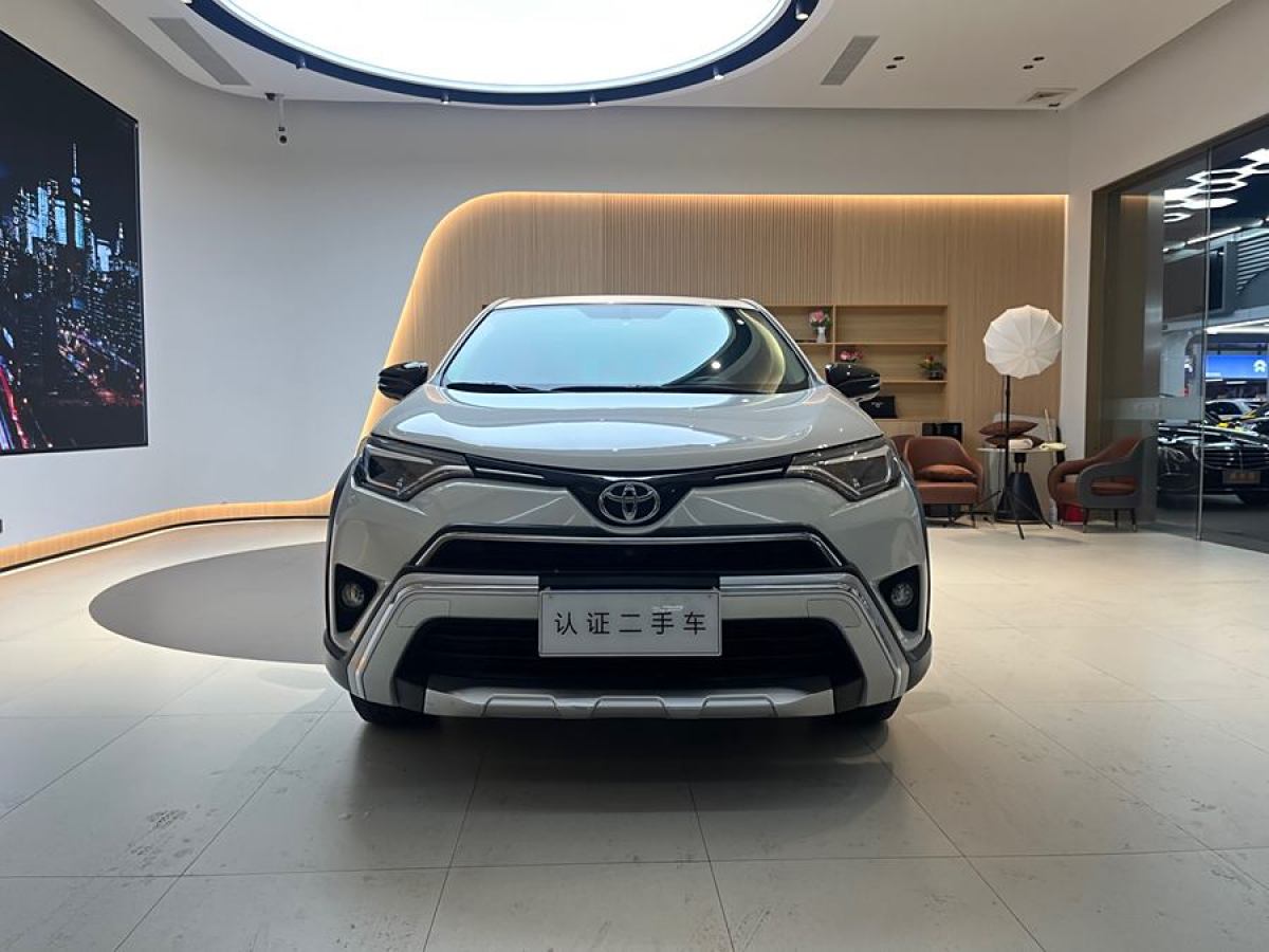 豐田 RAV4榮放  2019款 2.0L CVT兩驅(qū)風(fēng)尚X限量版 國VI圖片