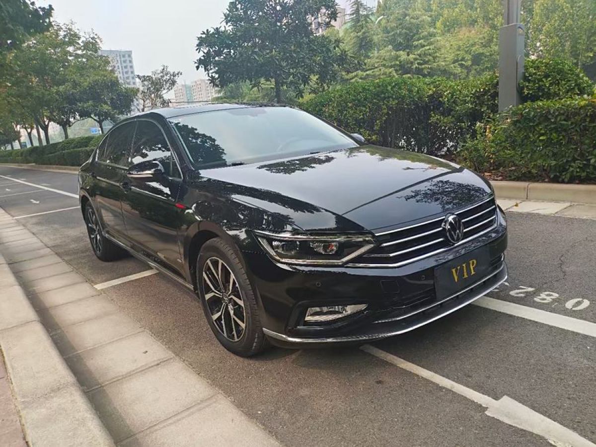 大眾 邁騰  2020款 330TSI DSG 領(lǐng)先型圖片