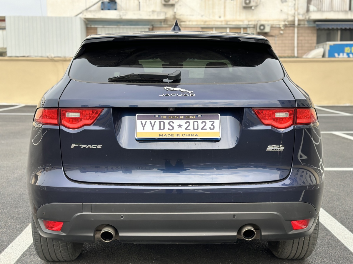 2019年1月捷豹 F-PACE  2019款 2.0T 四驅(qū)都市尊享版