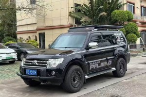 帕杰羅 三菱 3.0L 精英超越版