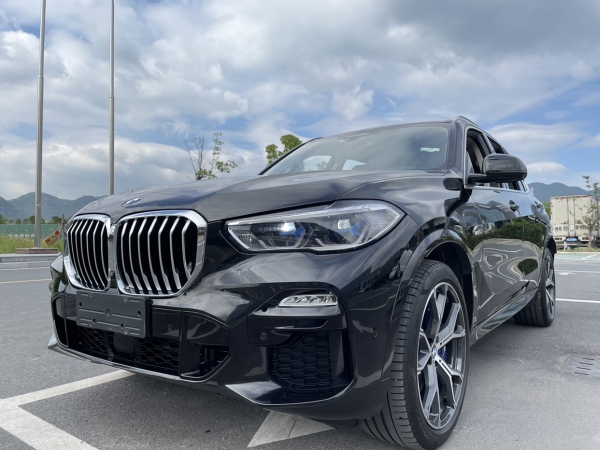 宝马 宝马X5  2019款 xDrive40i 尊享型 M运动套装