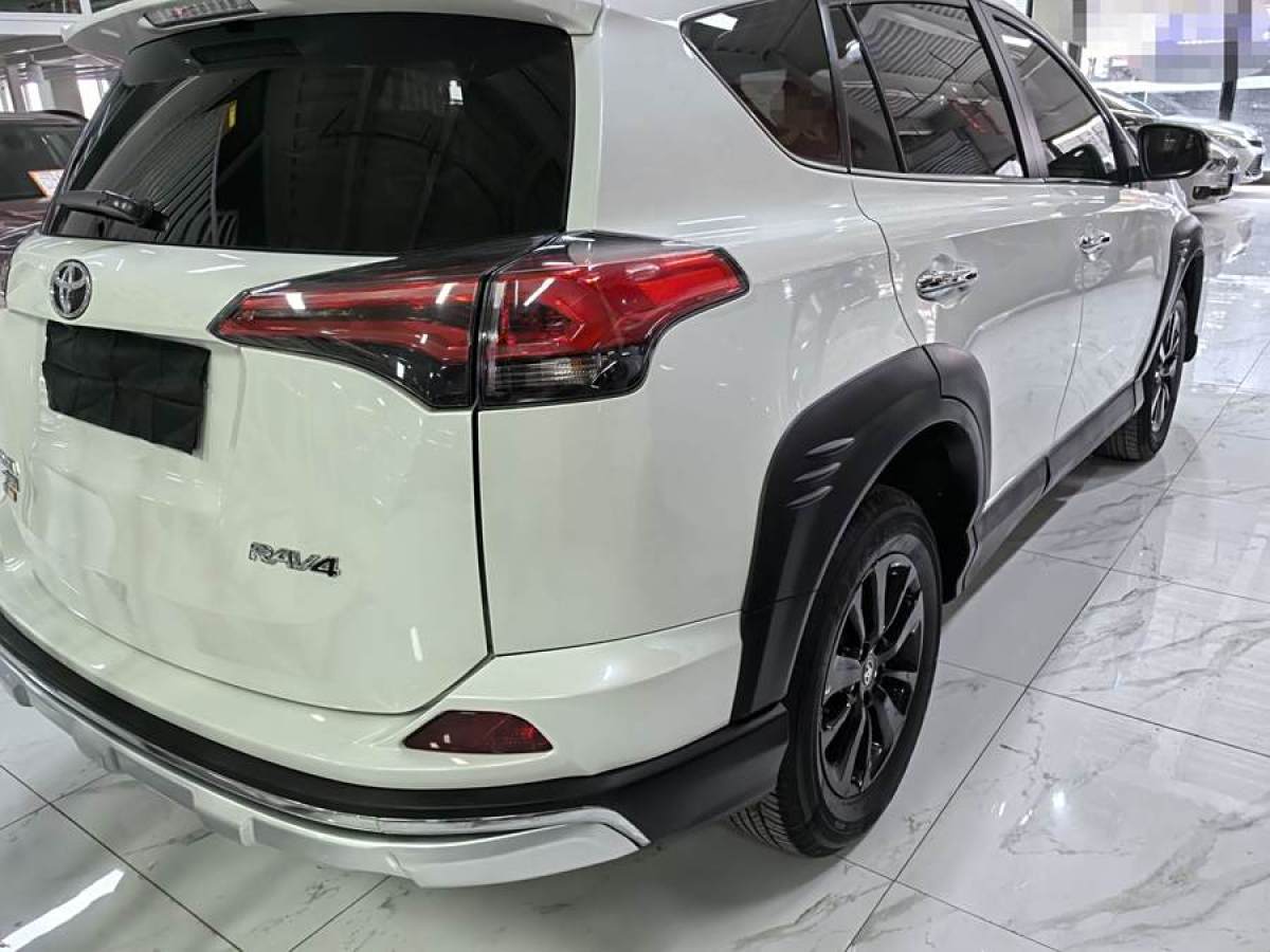 2019年9月豐田 RAV4榮放  2019款 2.0L CVT兩驅(qū)風(fēng)尚X限量版 國(guó)VI