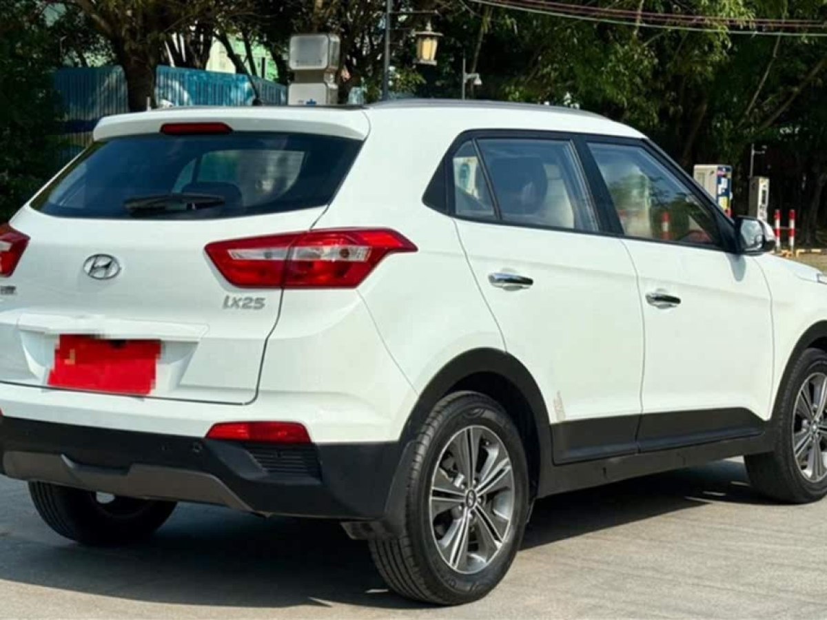 現(xiàn)代 ix25  2015款 1.6L 自動兩驅(qū)智能型GLS圖片