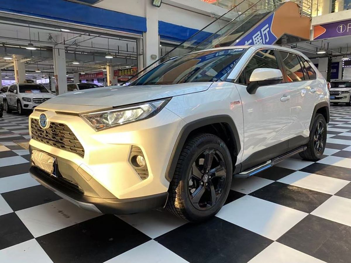 豐田 RAV4榮放  2023款 雙擎 2.5L E-CVT四驅(qū)精英Plus版圖片