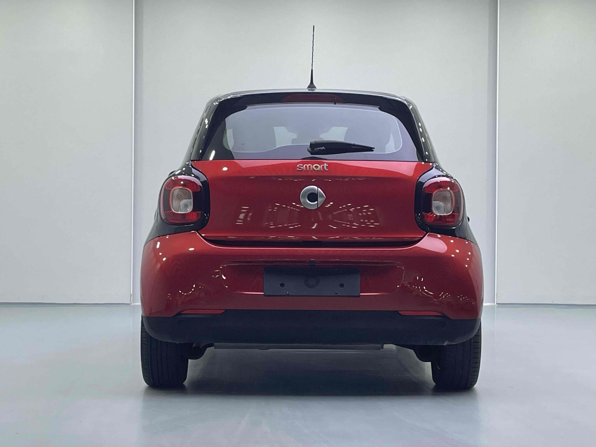 smart forfour  2018款 1.0L 52千瓦激情版圖片