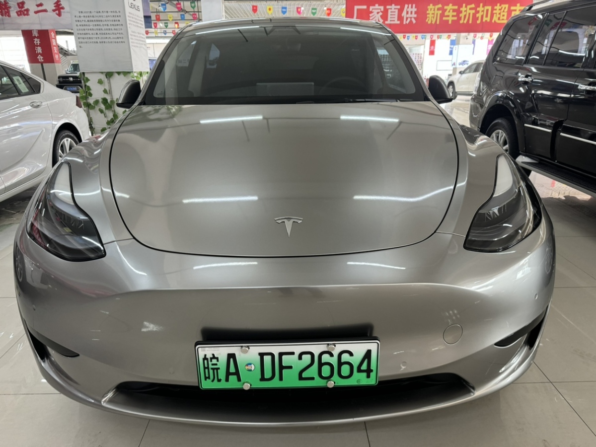 特斯拉 Model 3  2021款 改款 標(biāo)準(zhǔn)續(xù)航后驅(qū)升級版圖片