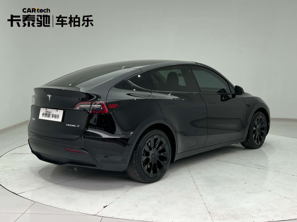 特斯拉 Model 3  2021款 標(biāo)準(zhǔn)續(xù)航后驅(qū)版圖片