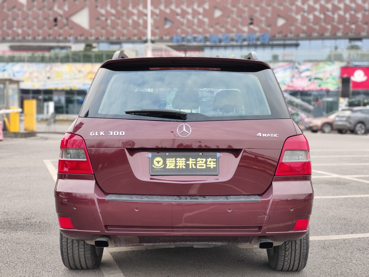 奔馳 奔馳GLK級(jí)  2011款 GLK 300 4MATIC 動(dòng)感型圖片