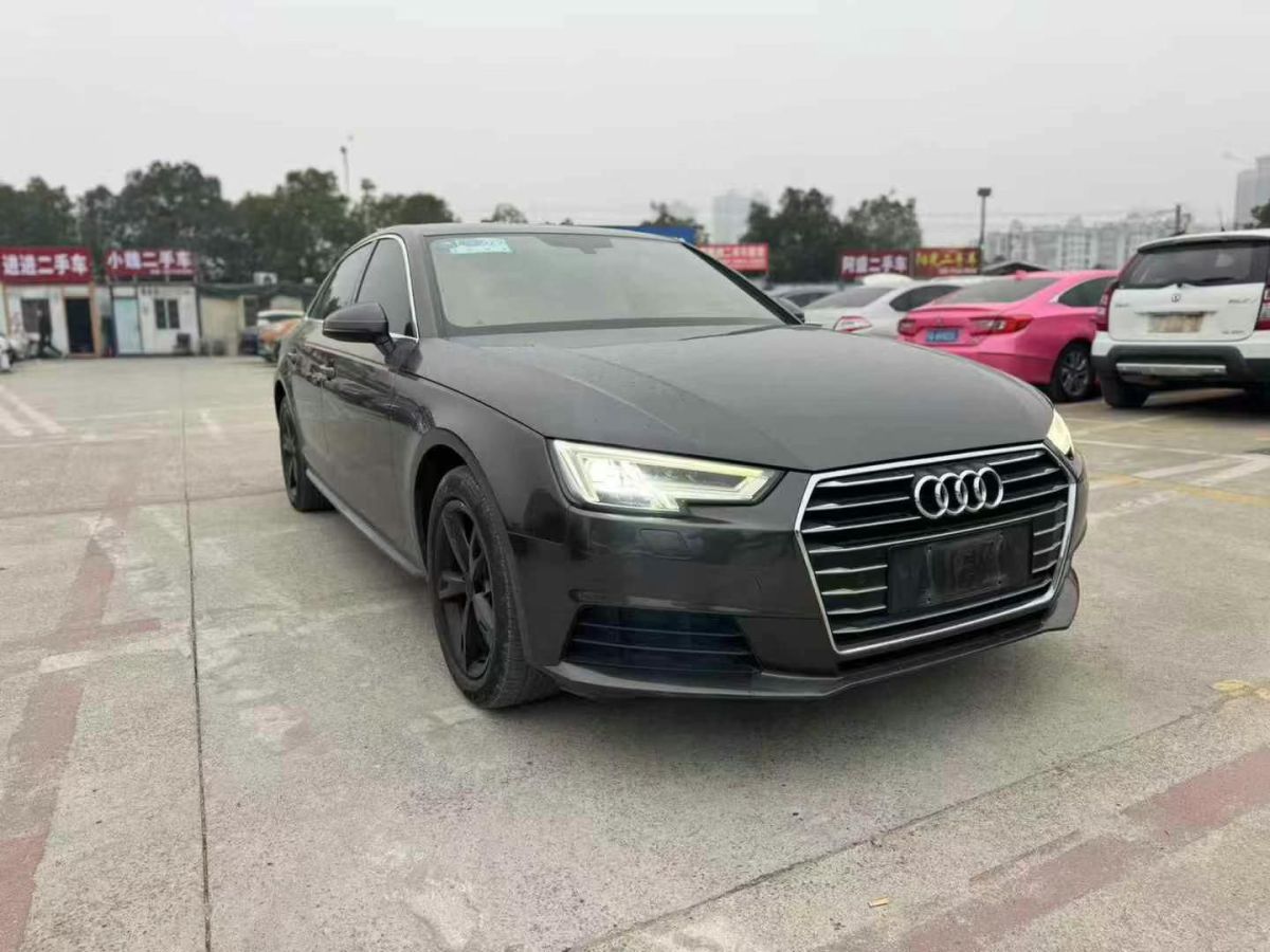 奧迪 奧迪A4L  2017款 A4L 40TFSI 時尚型圖片