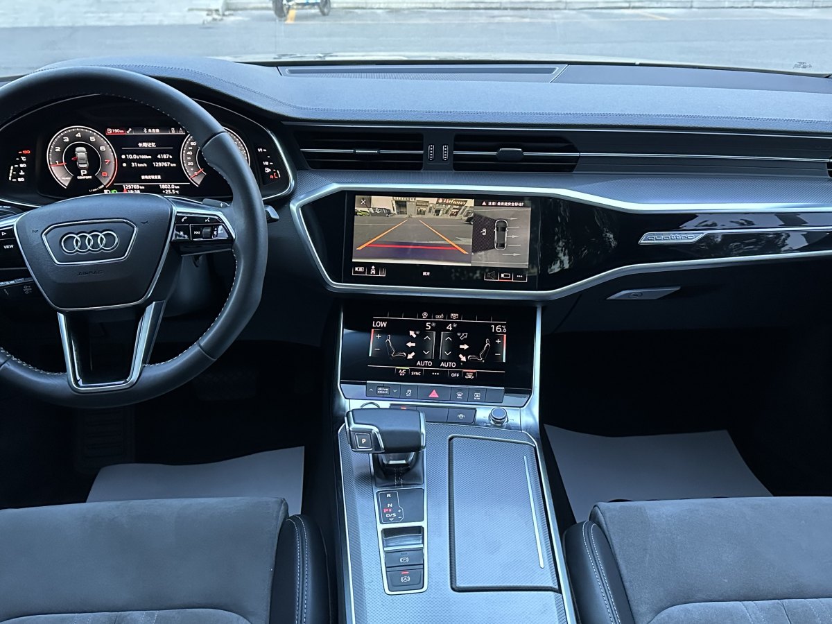 奧迪 奧迪A6L  2019款 45 TFSI quattro 臻選動感型圖片