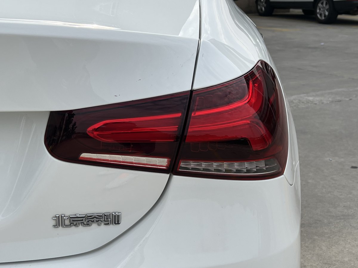 奔馳 奔馳A級(jí)  2022款 改款 A 200 L 運(yùn)動(dòng)轎車(chē)時(shí)尚型圖片
