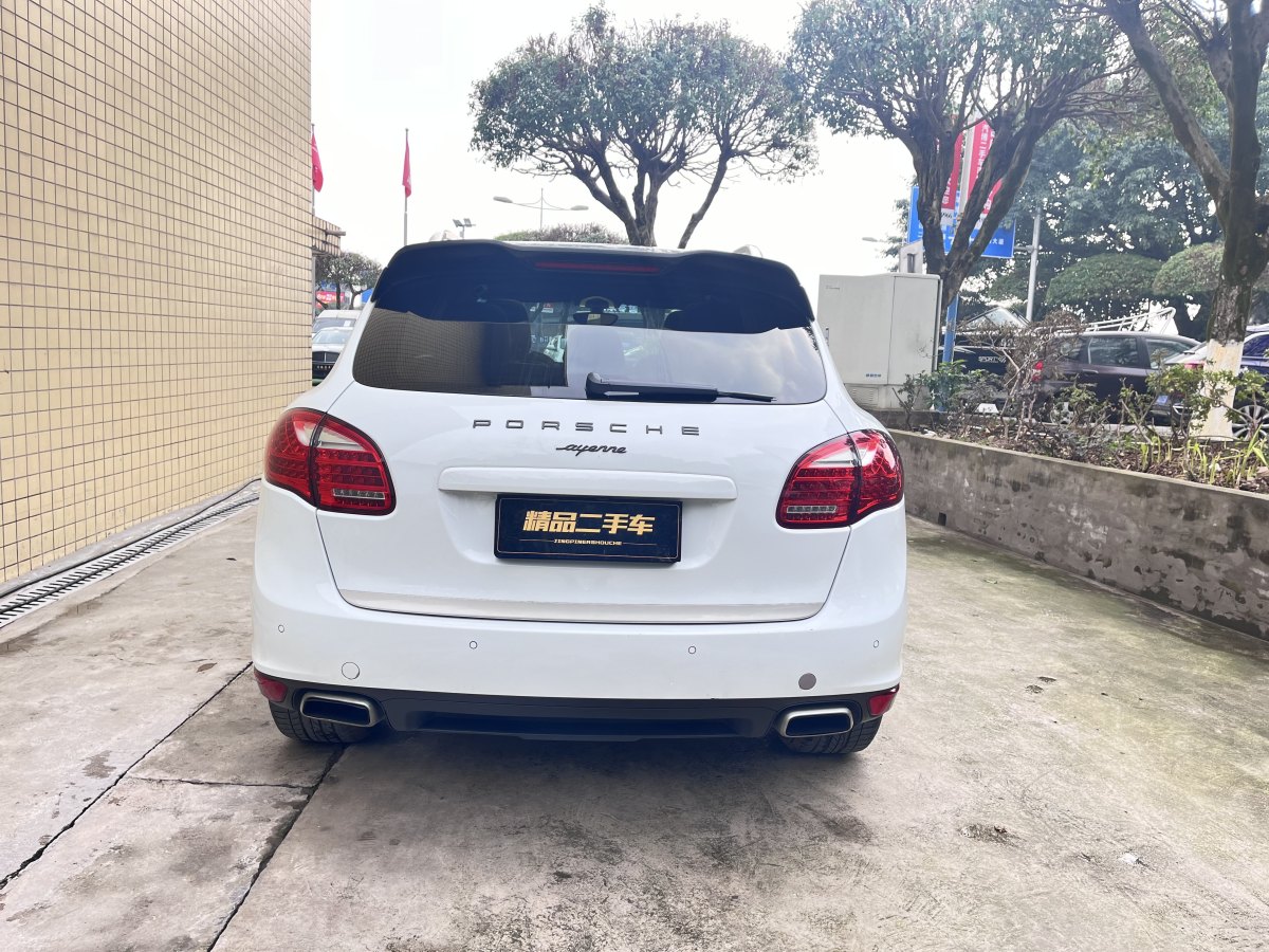 保時(shí)捷 Cayenne  2014款 Cayenne Platinum Edition 3.0T圖片