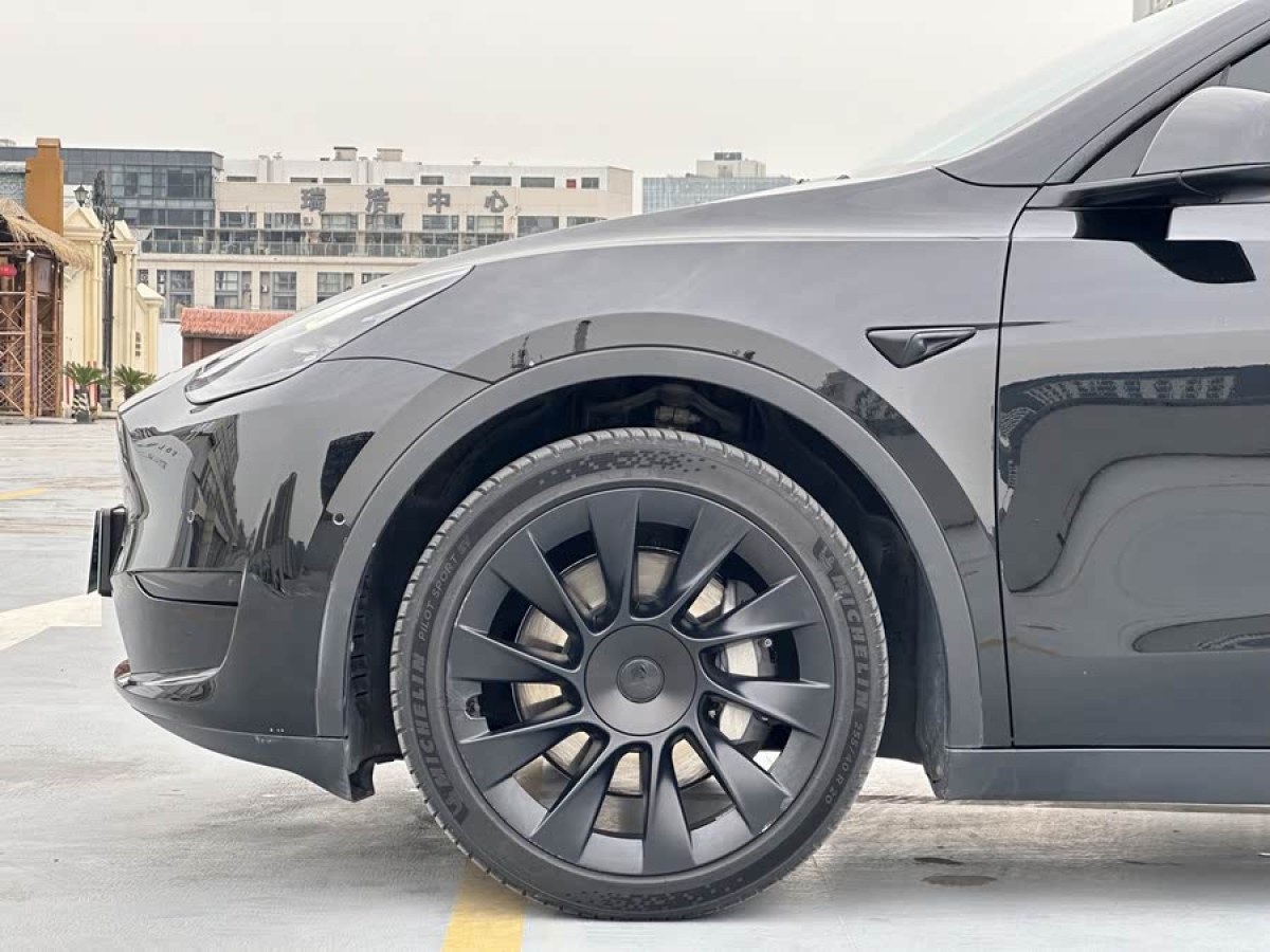 特斯拉 Model Y  2022款 改款 后輪驅(qū)動(dòng)版圖片