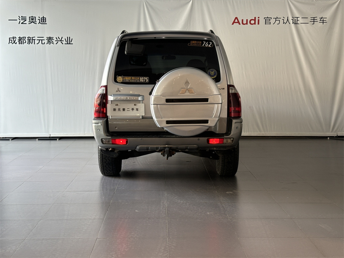 2005年1月三菱 帕杰羅  2004款 V73 3.0L GLS