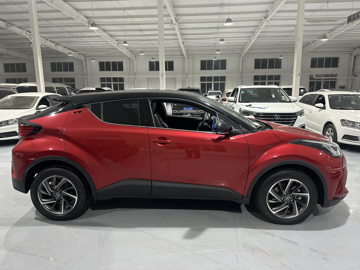 2021年9月豐田 C-HR  2021款 2.0L 豪華版