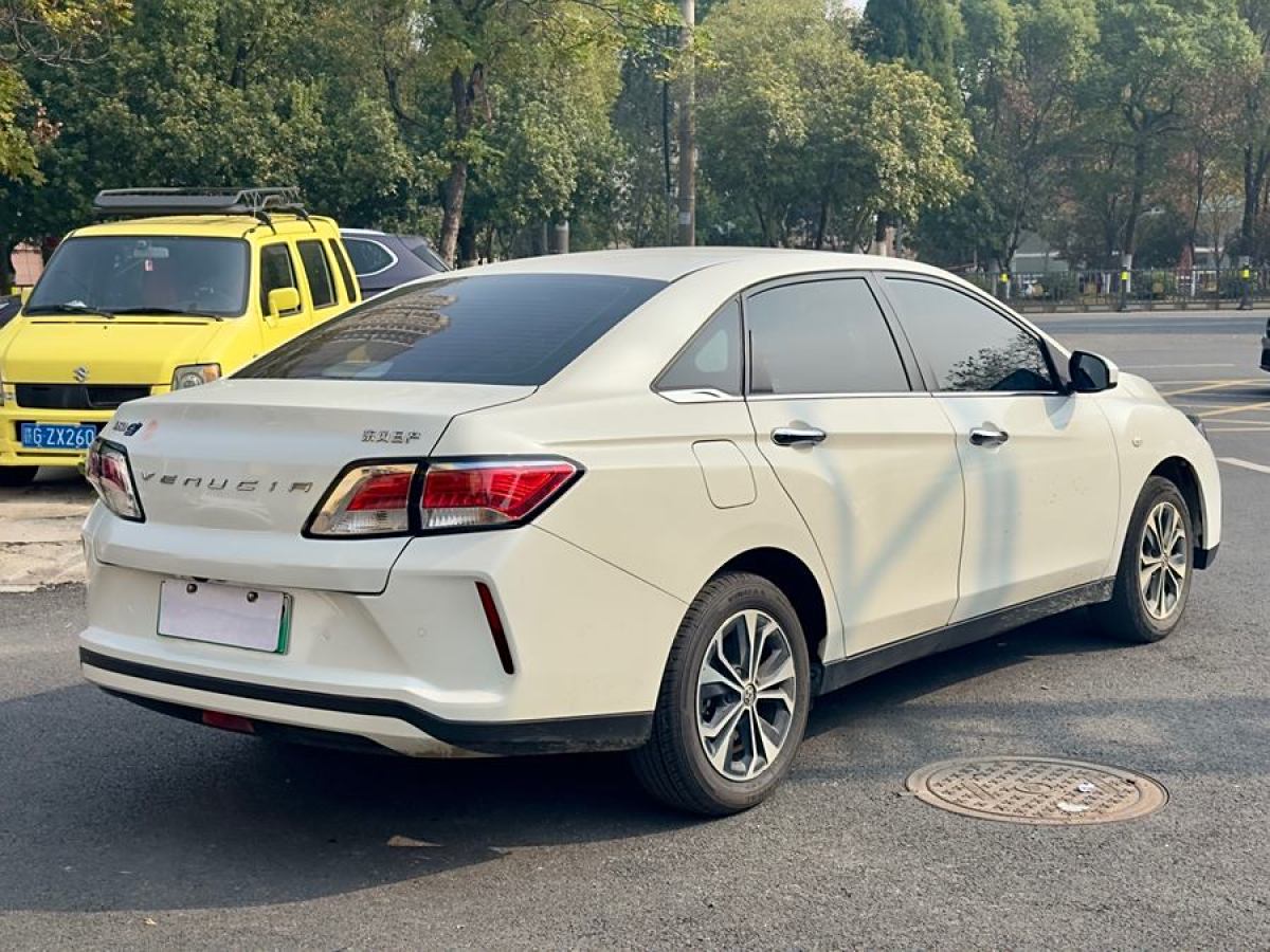 啟辰 D60EV  2022款 標(biāo)準(zhǔn)續(xù)航舒適版圖片