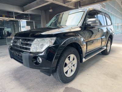 2010年6月 三菱 帕杰罗(进口) 3.0L 自动精英版图片