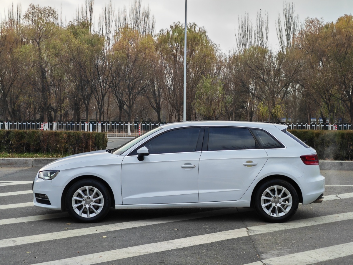 奧迪 奧迪A3  2016款 Sportback 35 TFSI 進(jìn)取型圖片