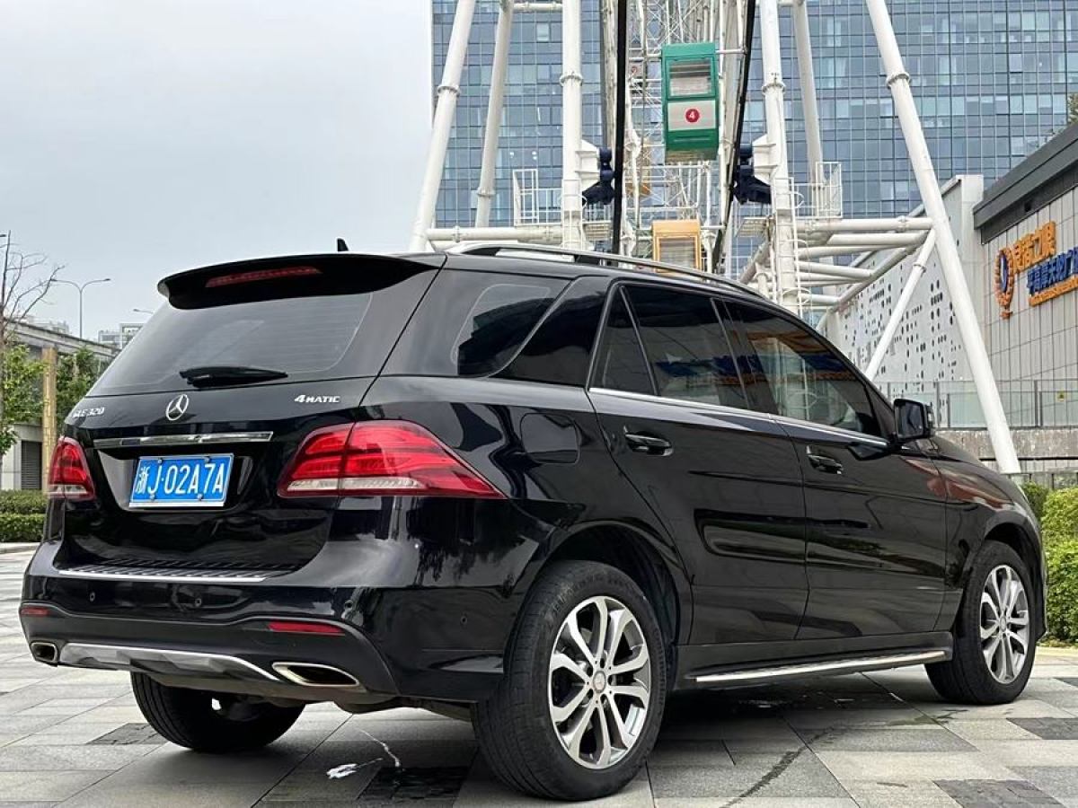 奔馳 奔馳GLE  2016款 GLE 320 4MATIC 豪華型圖片