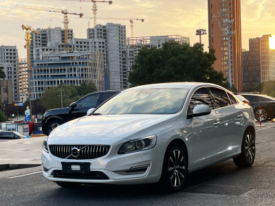 2020年3月 沃尔沃 S60(进口) 2.0T T5智尊版图片