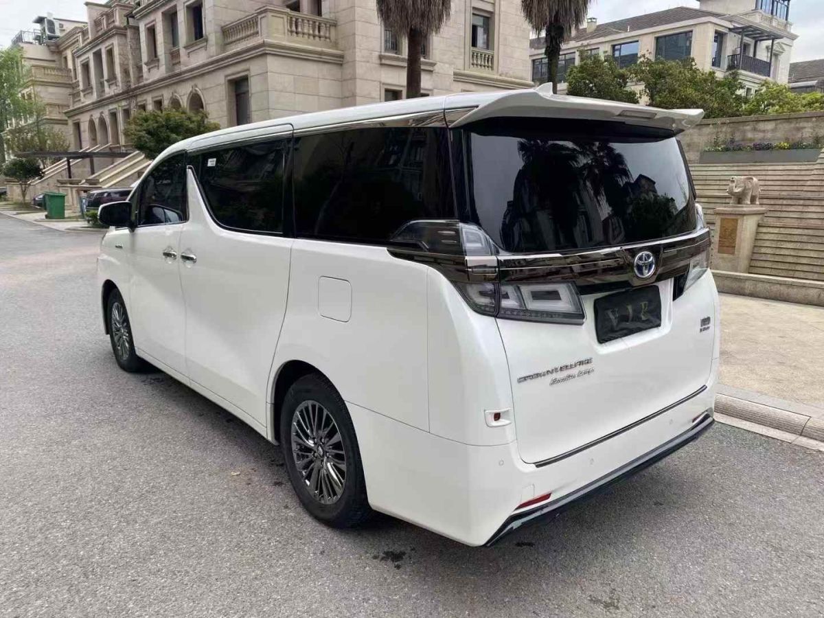 豐田 威爾法  2023款 皇冠 雙擎 2.5L HV尊貴版圖片
