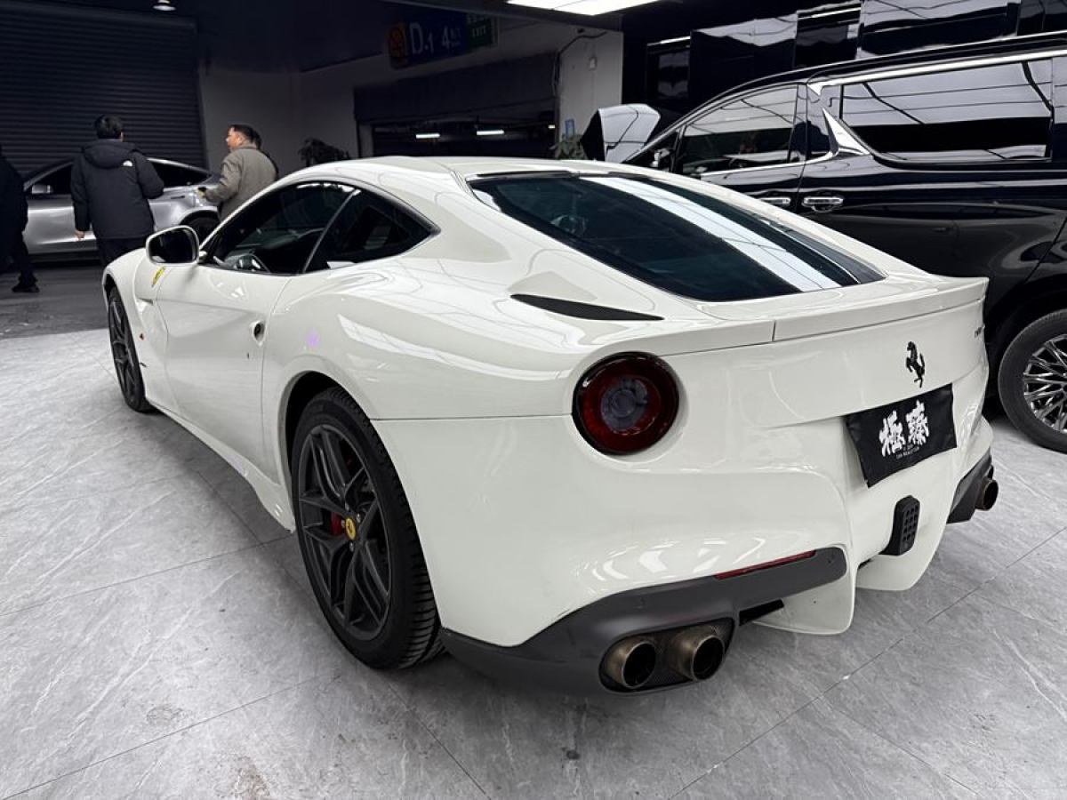 法拉利 F12berlinetta  2013款 6.3L 標準型圖片