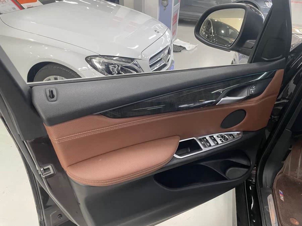 寶馬 寶馬X5  2017款 xDrive35i 領(lǐng)先型圖片