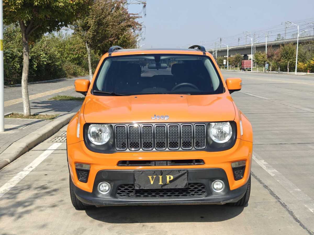 Jeep 自由俠  2019款 220T 自動(dòng)領(lǐng)先版圖片