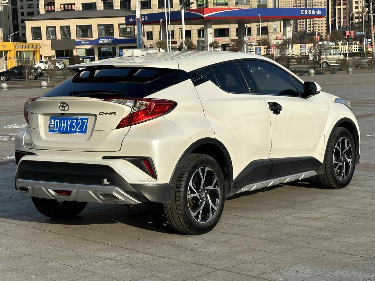 豐田 C-HR  2018款 2.0L 酷越領(lǐng)先版 國(guó)V圖片