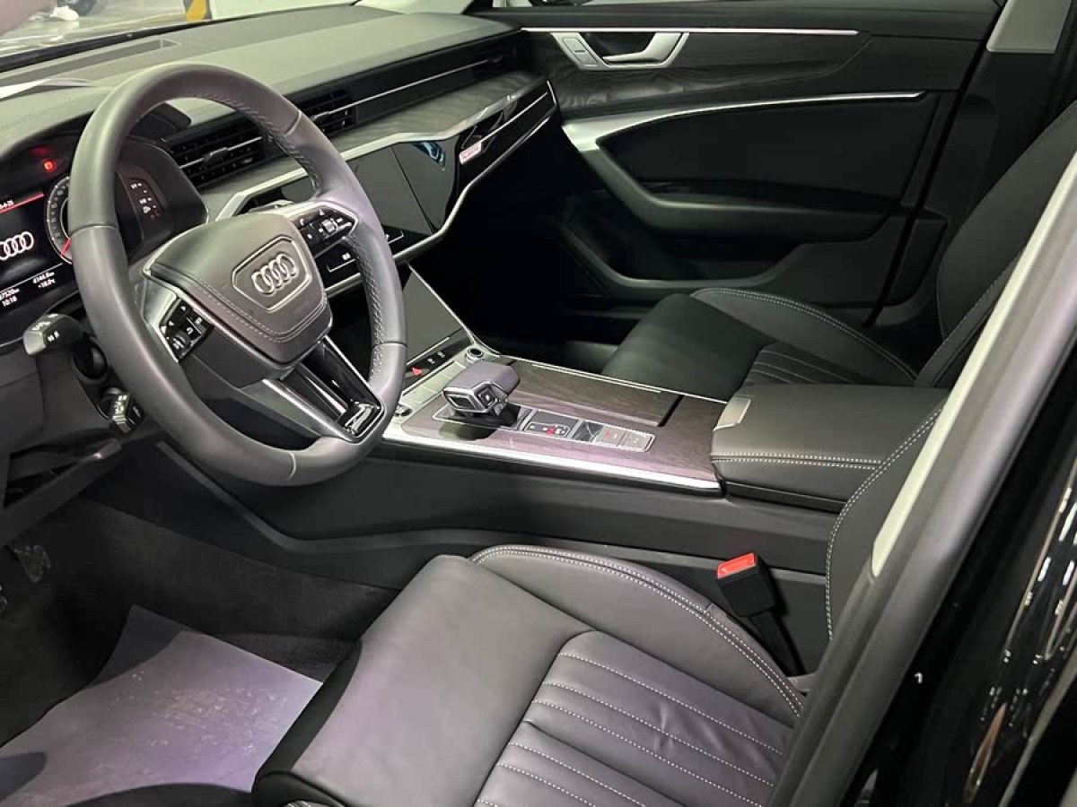 奧迪 奧迪A6L  2022款 45 TFSI quattro 臻選致雅型圖片
