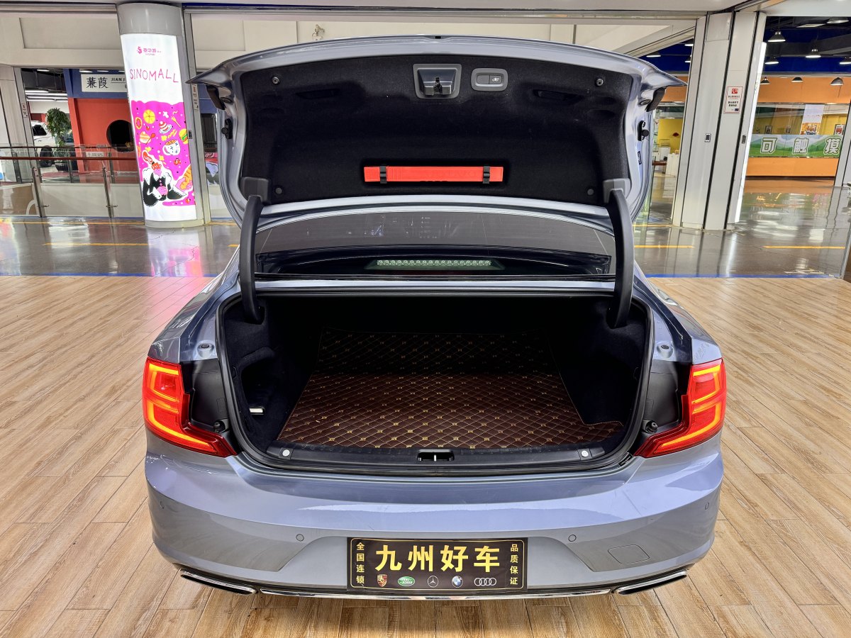 沃爾沃 S90  2018款 T4 智遠(yuǎn)版圖片