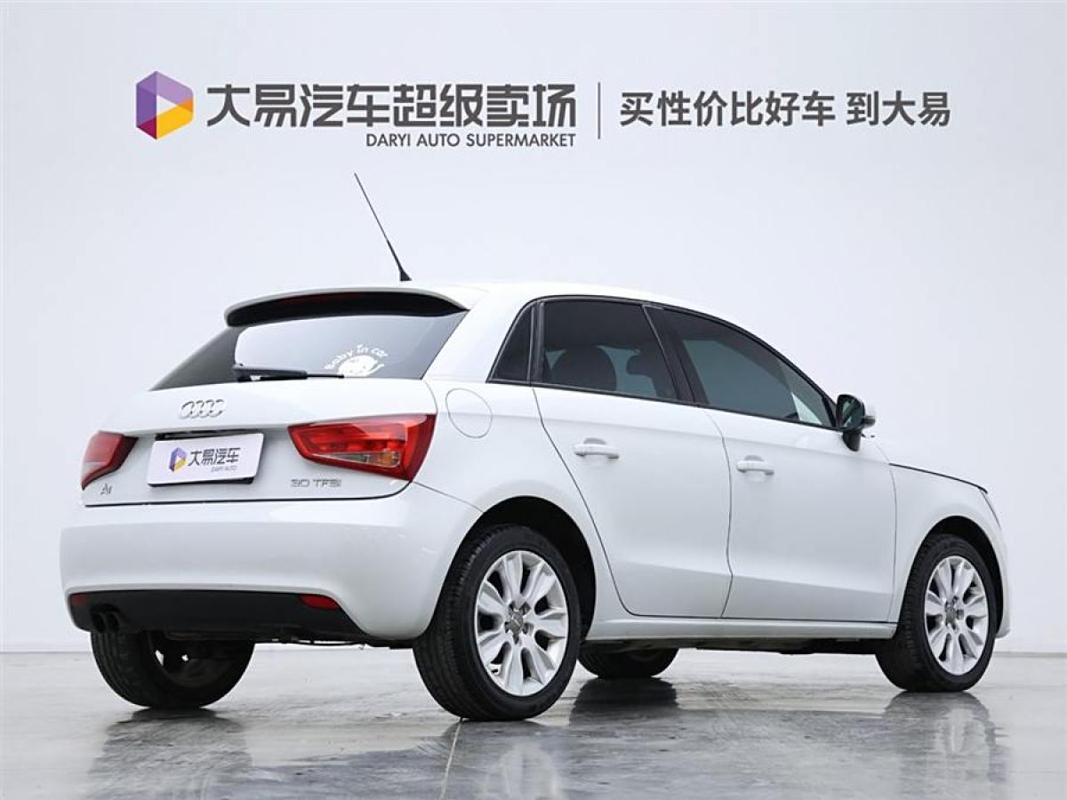 2015年3月奧迪 奧迪A1  2014款 30 TFSI Sportback時(shí)尚型