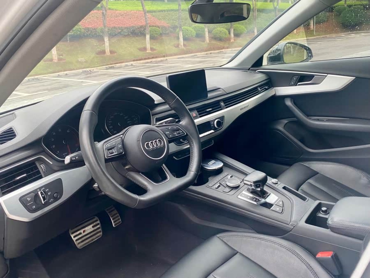 奧迪 奧迪A4L  2018款 30周年年型 45 TFSI quattro 個性運動版圖片