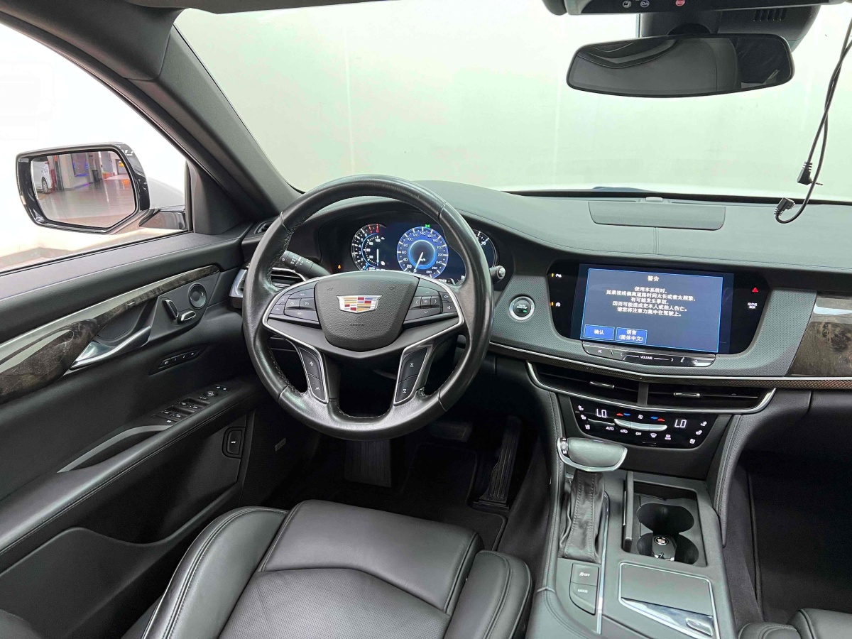 凱迪拉克 CT6  2016款 28T 豪華型圖片