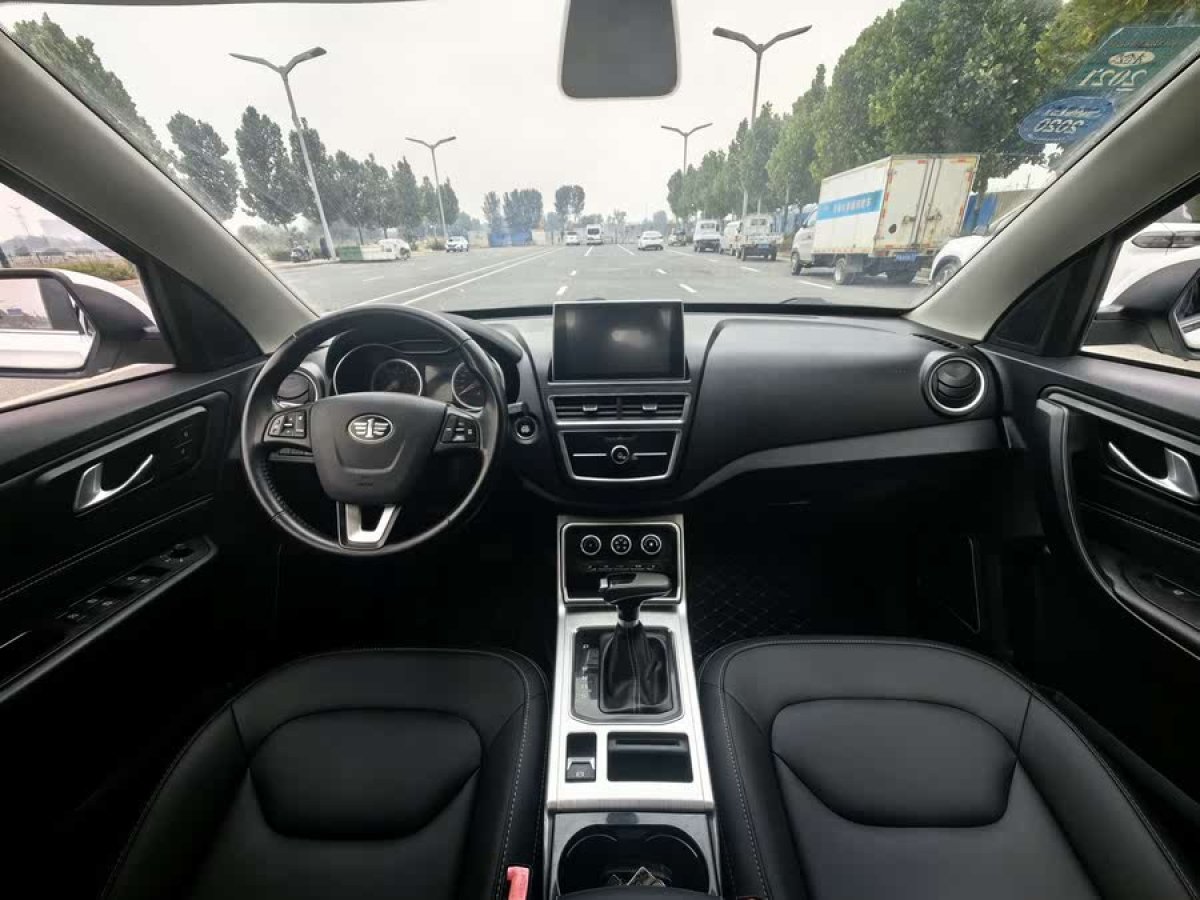 奔騰 X40  2019款  1.6L 自動(dòng)豪華型 國(guó)VI圖片