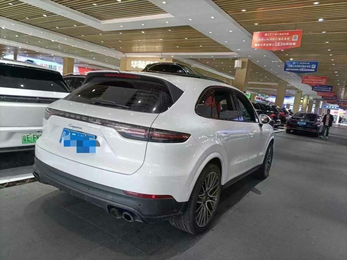 保時(shí)捷 Cayenne  2022款 Cayenne 3.0T 鉑金版圖片